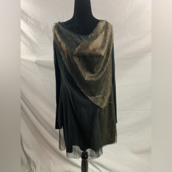 Cleo Tops - Brand New Beautiful Tunic